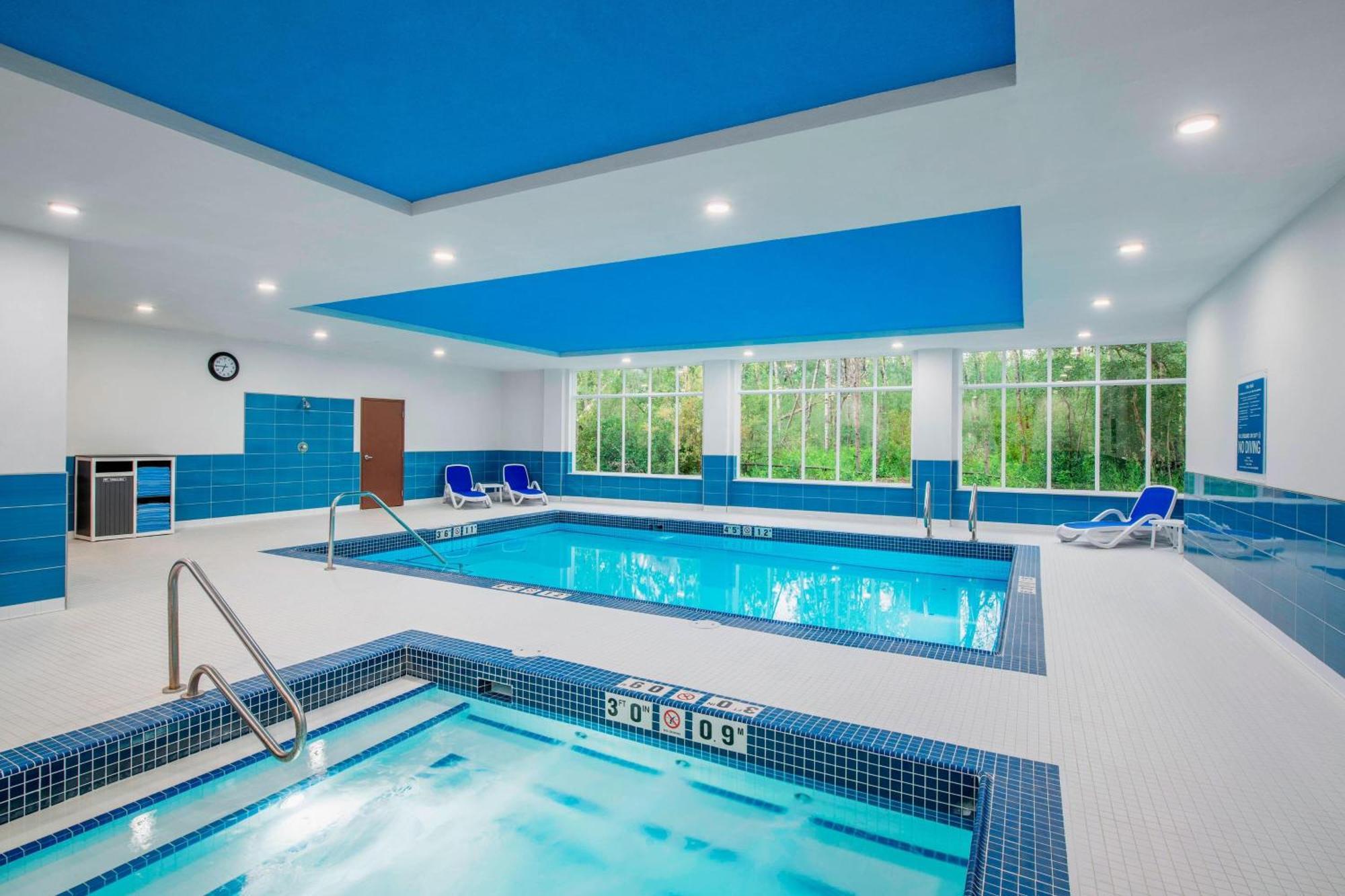 Four Points By Sheraton Гранд Прери Екстериор снимка