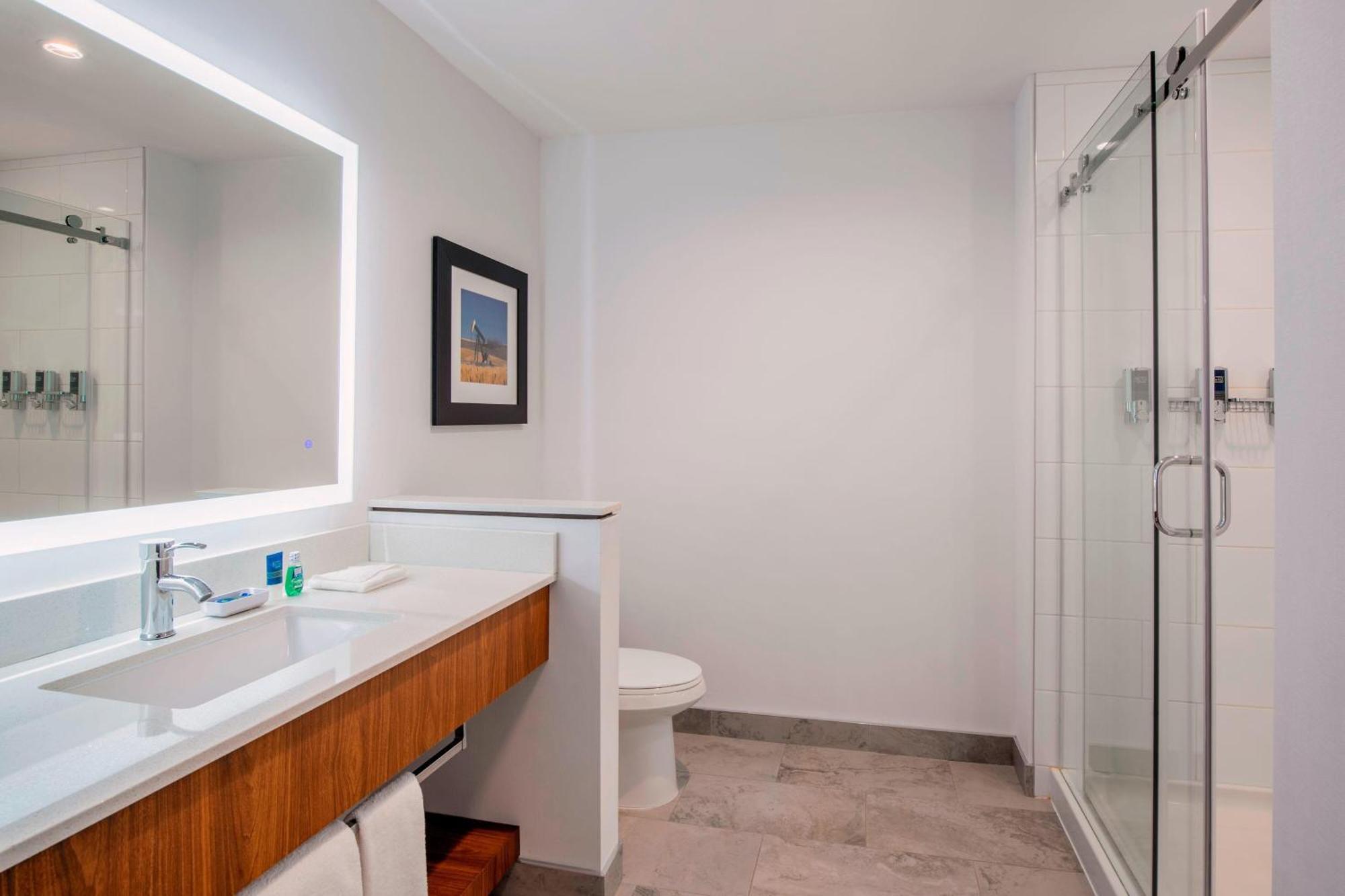 Four Points By Sheraton Гранд Прери Екстериор снимка