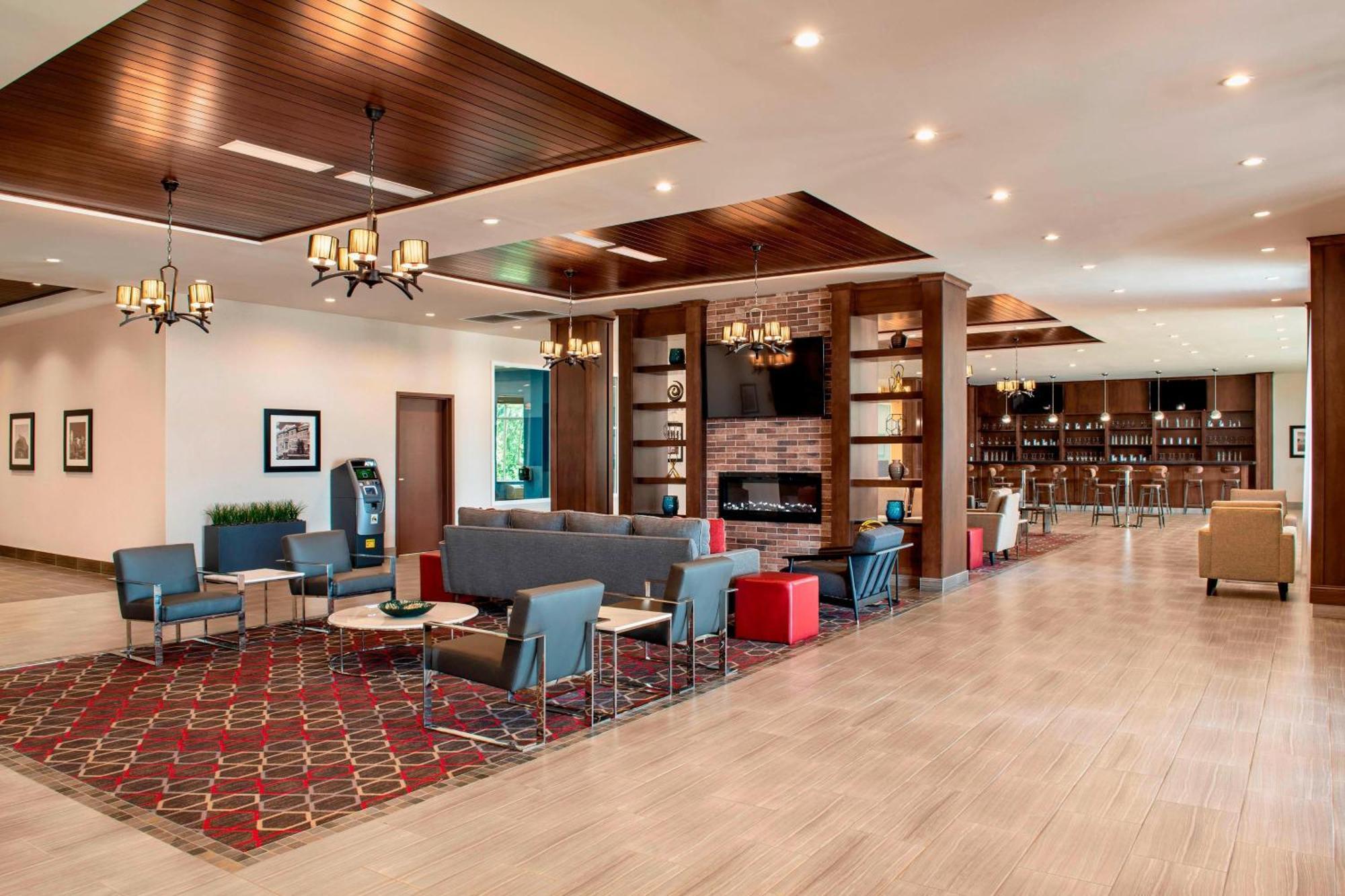 Four Points By Sheraton Гранд Прери Екстериор снимка