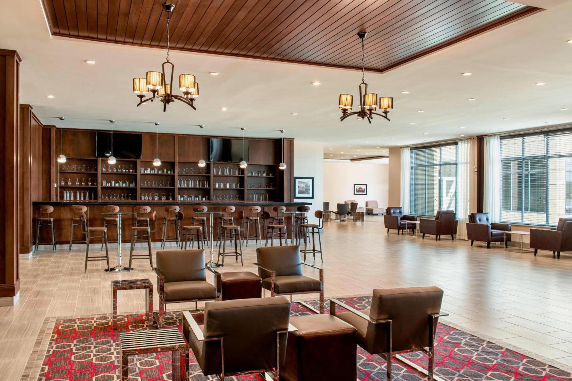 Four Points By Sheraton Гранд Прери Екстериор снимка