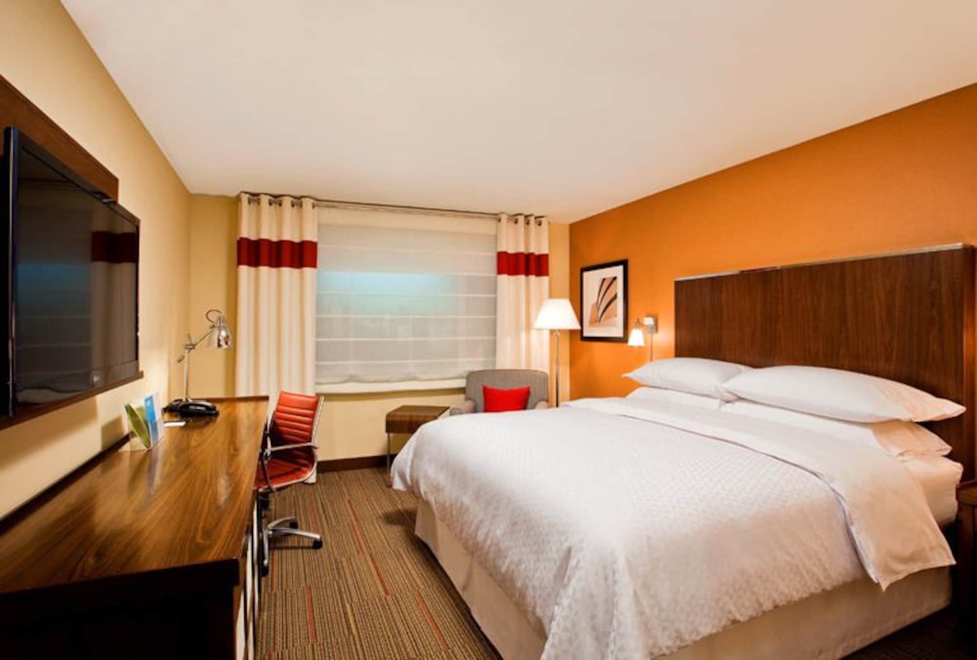 Four Points By Sheraton Гранд Прери Екстериор снимка
